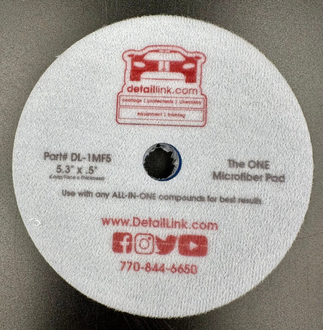 The ONE Microfiber Pad 5-inch for professional polishers.