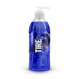 Q2 Tire Gyeon tire protectant bottle with SiO2-based formula.